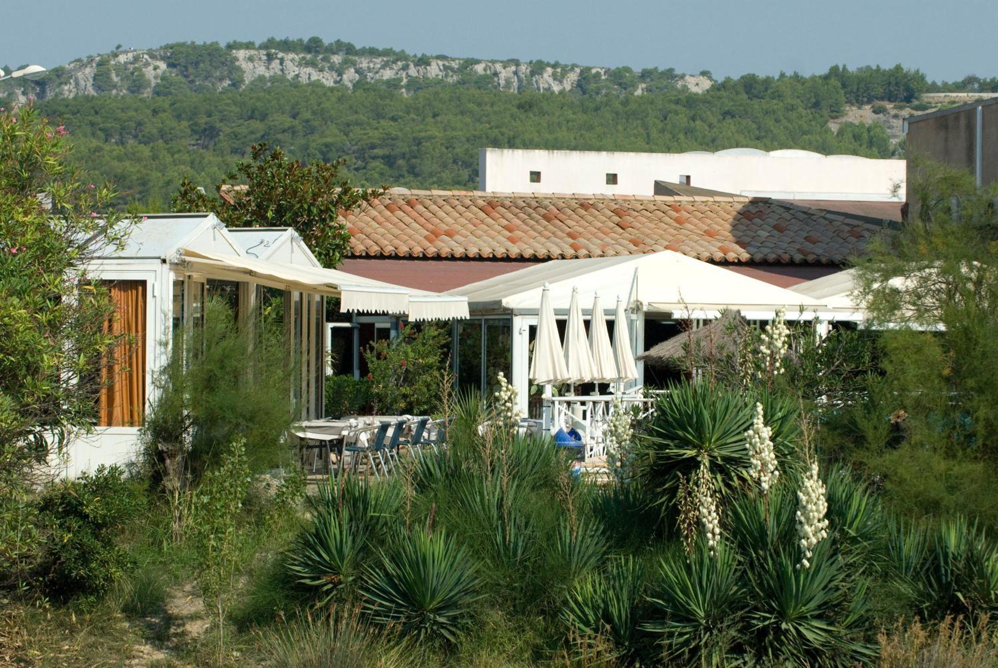 Hotel Le Phoebus Garden & Spa Gruissan Exterior foto