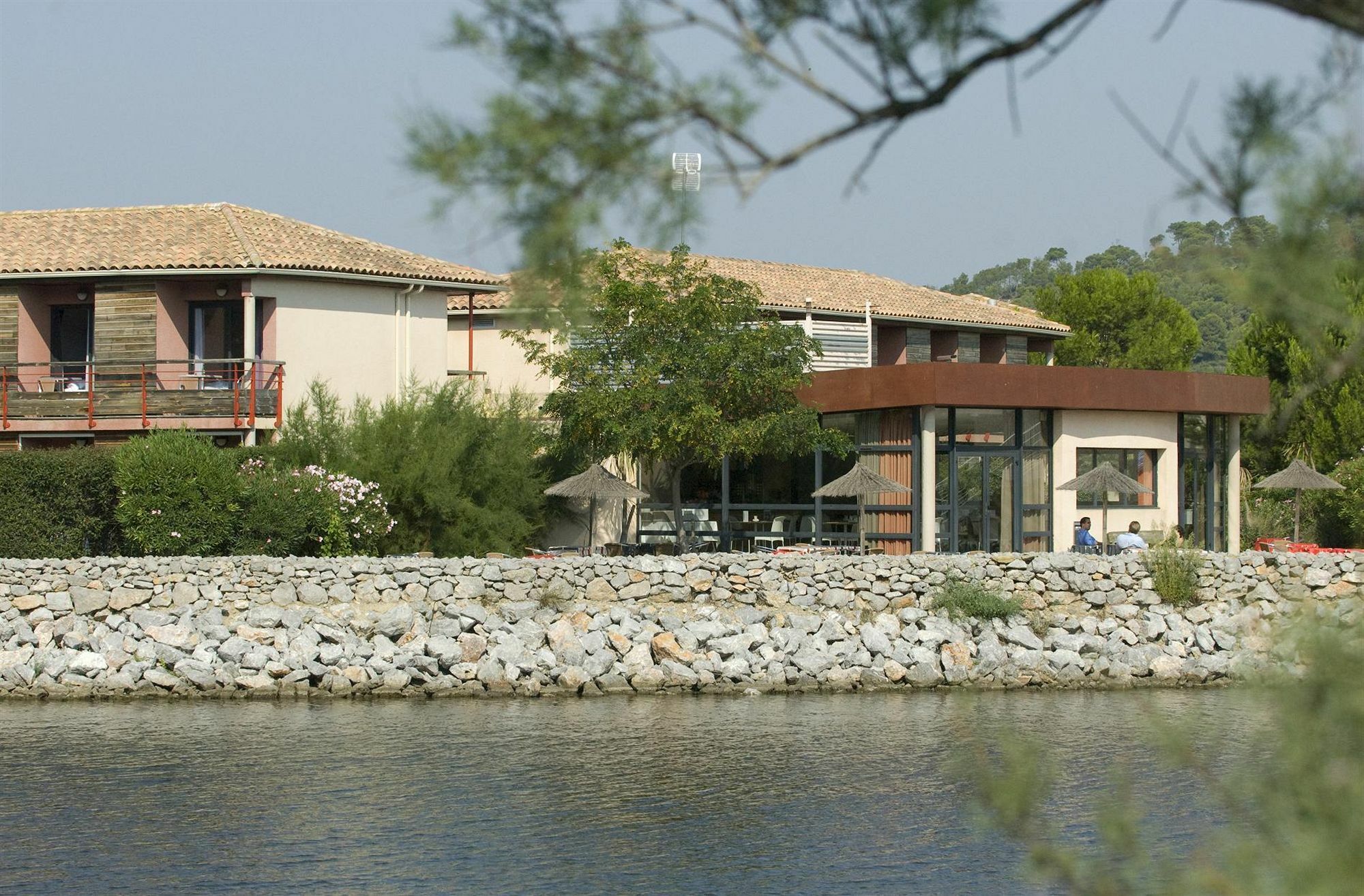Hotel Le Phoebus Garden & Spa Gruissan Exterior foto
